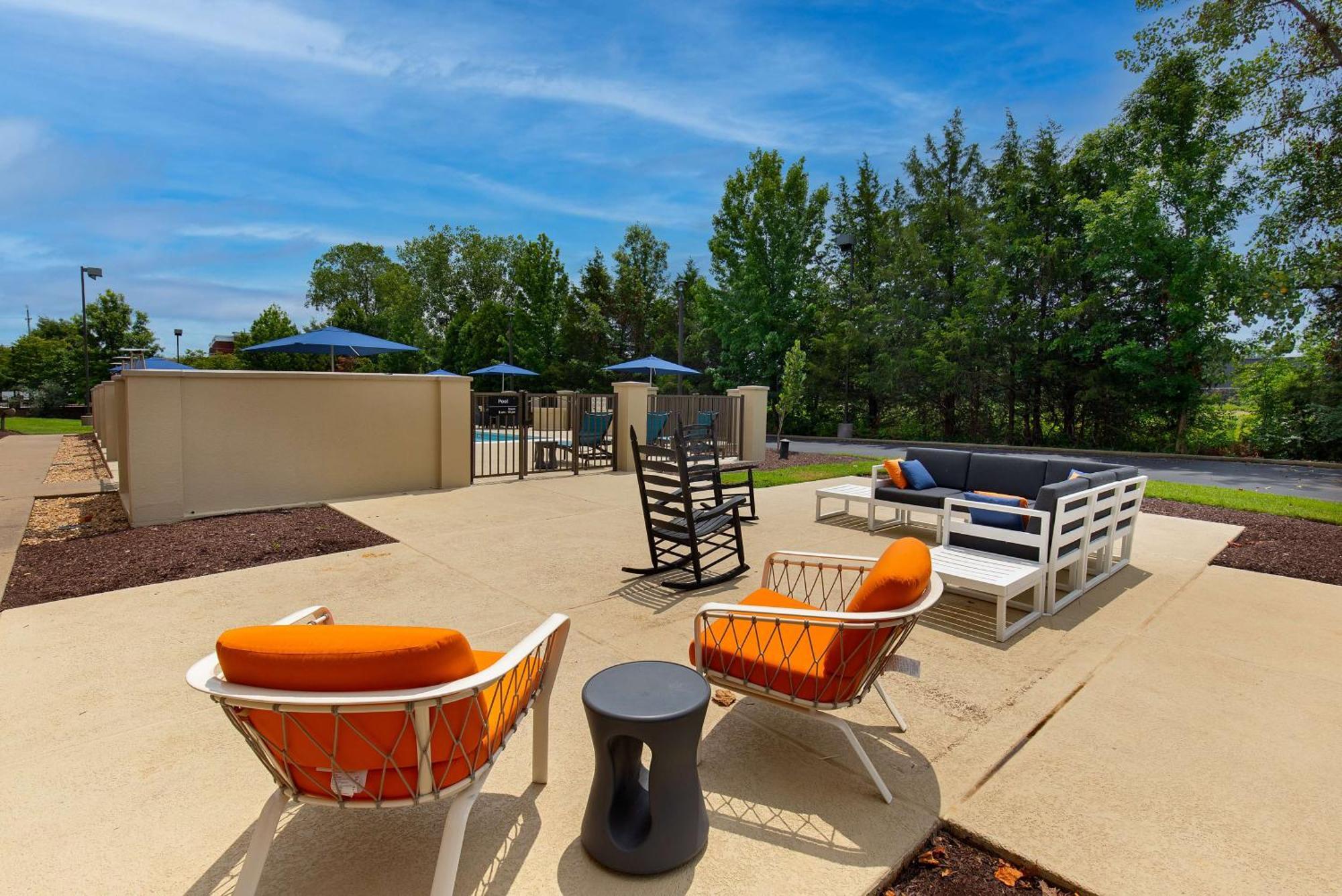 Hampton Inn & Suites Murfreesboro Ngoại thất bức ảnh